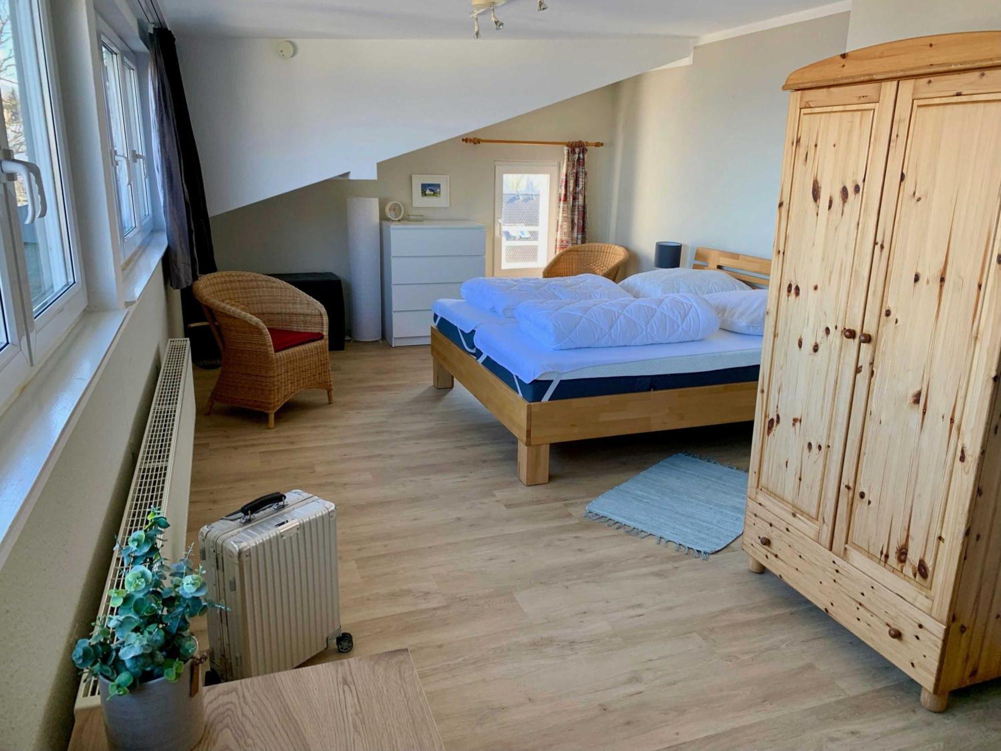 Ferienwohnung Mit Meerblick Und Sauna Gohren Bagian luar foto